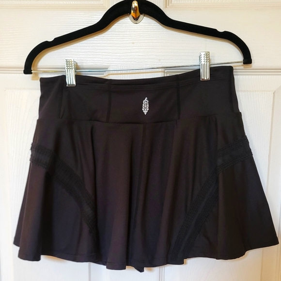 FP Movement Black "Pleats & Thank You Skort" SZ. LG - Picture 2 of 10